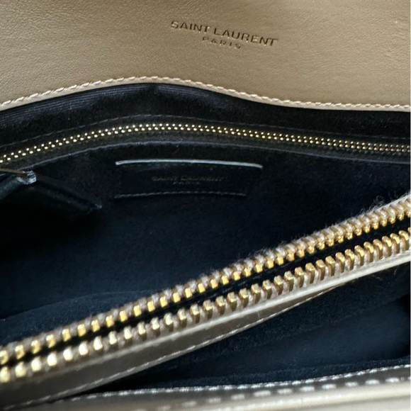 SAINT LAURENT 
Calfskin Quilted Monogram Medium Loulou Chain Satchel - Picture 10 of 10